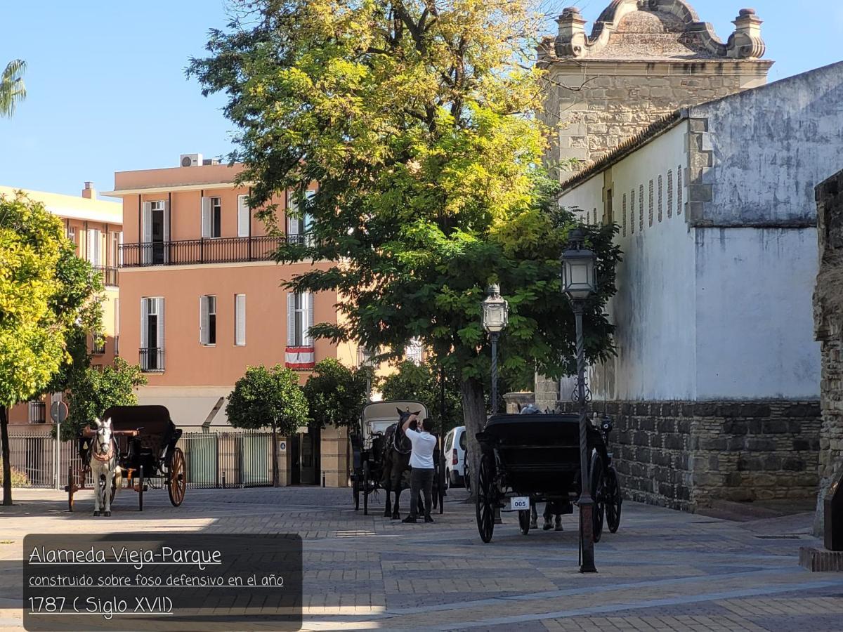 Jerez Centro Historico Apartment เฮเรซ เด ลาฟรอนเตรา ภายนอก รูปภาพ